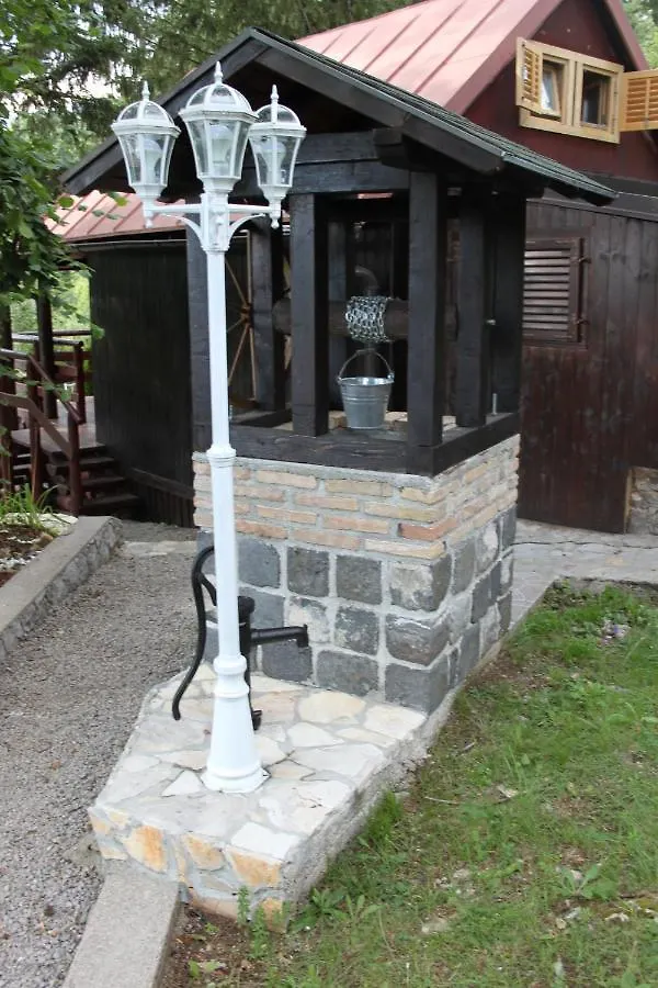 샬레 Wooden Cottage Home Holiday Eva Lipa
